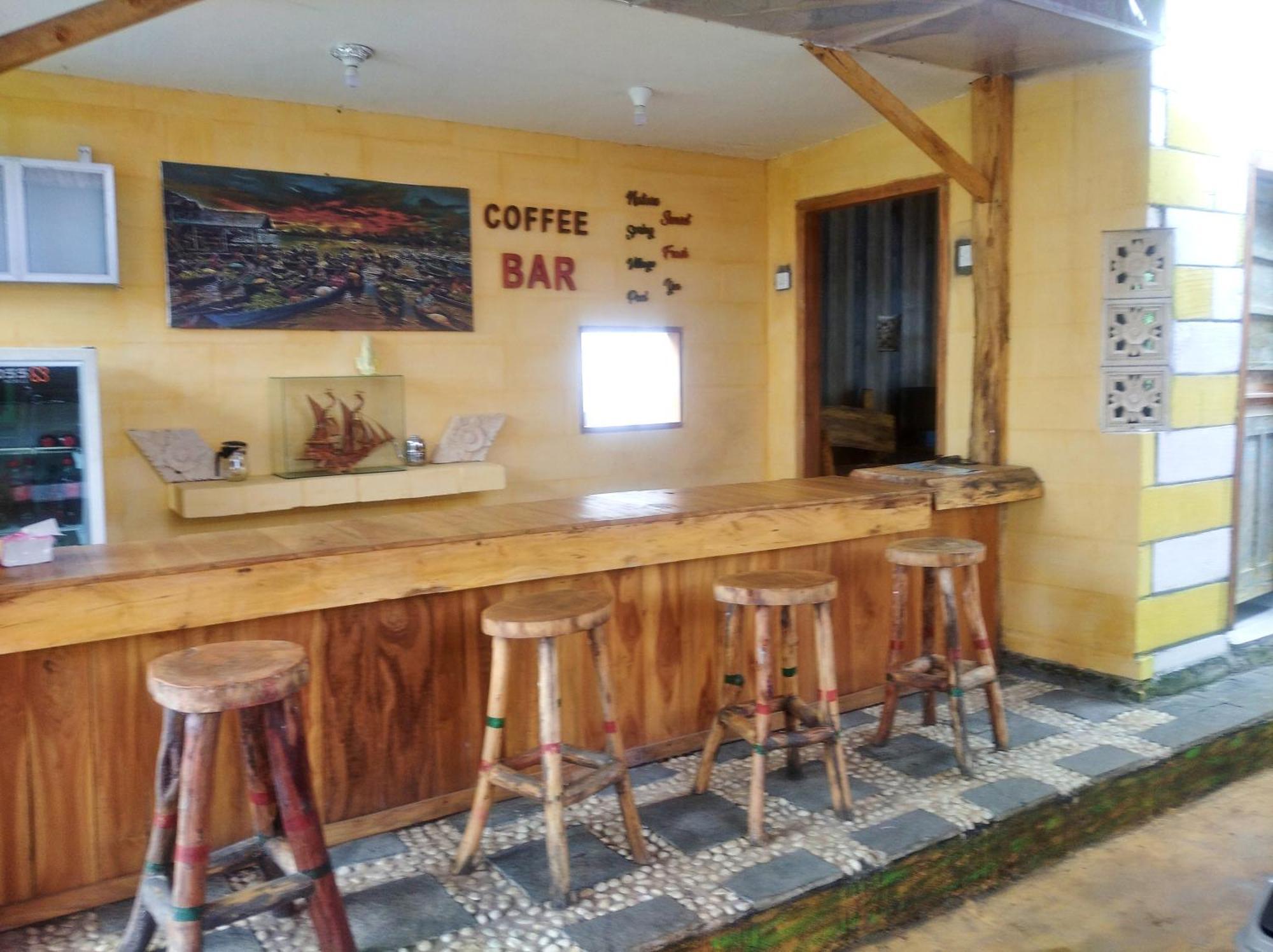 Wooden Kemiren Homestay Banyuwangi Banyuwangi  Extérieur photo
