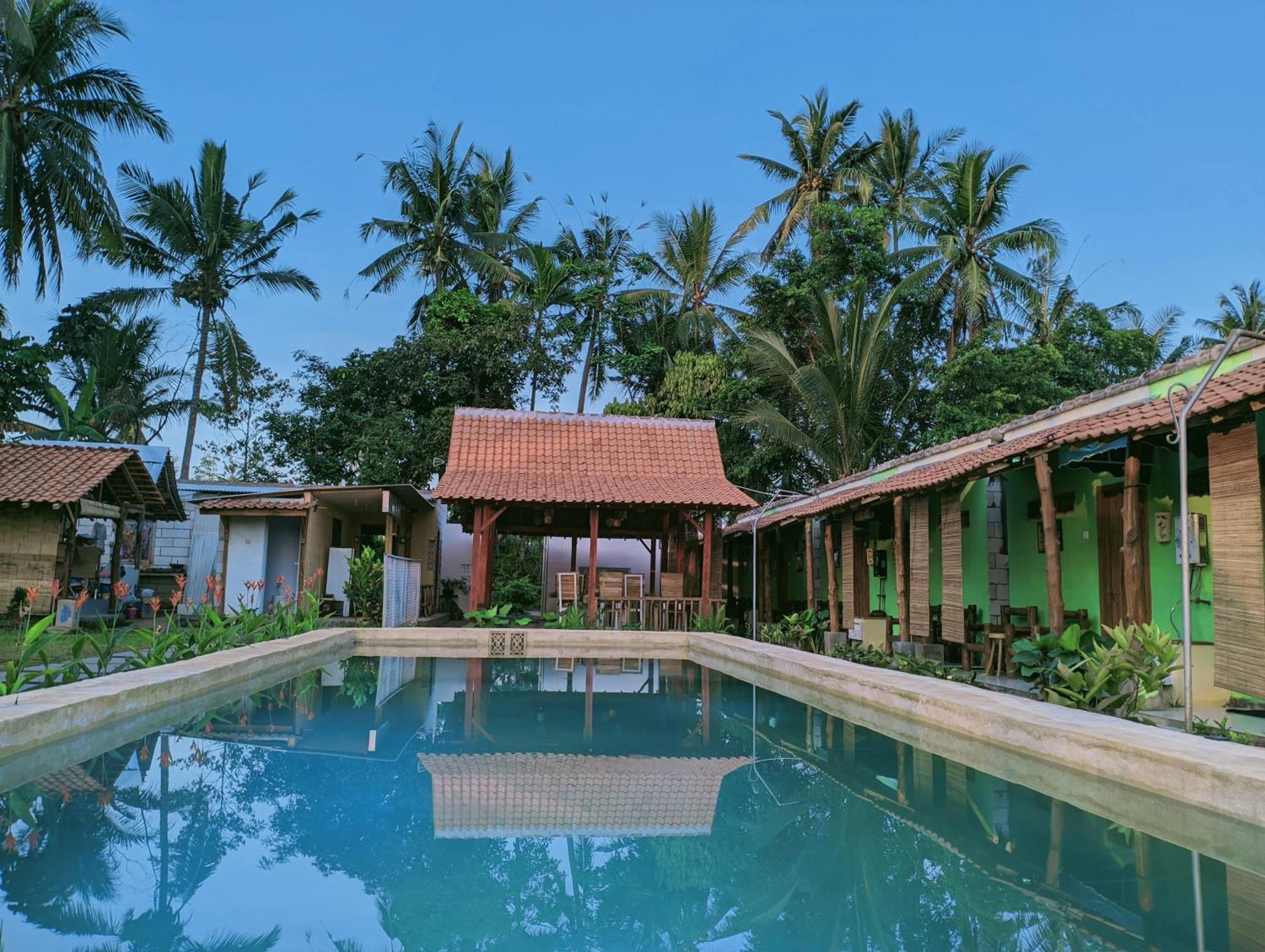 Wooden Kemiren Homestay Banyuwangi Banyuwangi  Extérieur photo