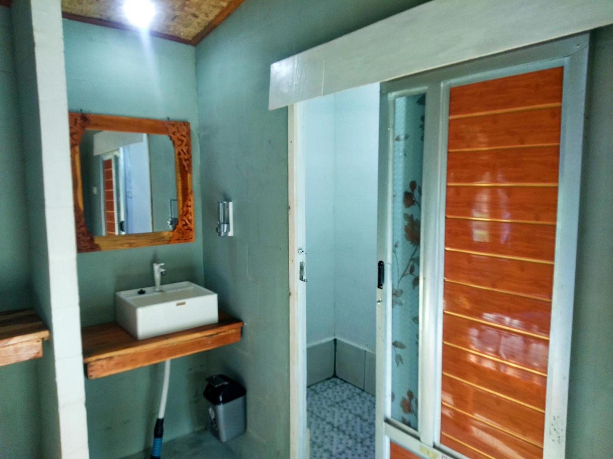 Wooden Kemiren Homestay Banyuwangi Banyuwangi  Extérieur photo
